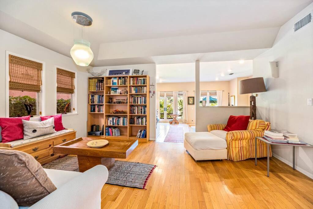 House On The Canal In Venice Los Angeles Exterior photo